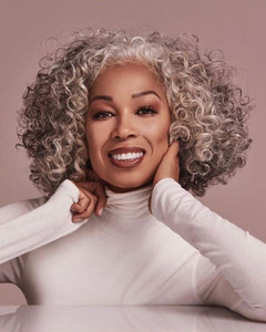 12 Inch Curly Gray Wigs For African American Women The Same As The Hairstyle In The Picture so
