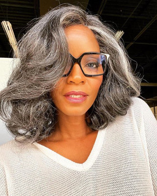 12 Inch Gray Bob Wigs For African American Women The Same As The Hairstyle In The Picture rv