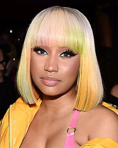 12 Inch Bob Wigs With Bangs For African American Women The Same As The Hairstyle In The Picture wd
