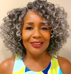 12 Inch Curly Gray Wigs For African American Women The Same As The Hairstyle In The Picture qt