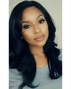 20 Inch Wavy Long Wigs For African American Women The Same As The Hairstyle In The Picture be