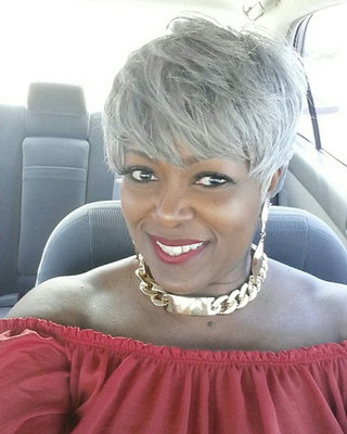 6 Inch Short Gray Wigs For African American Women The Same As The Hairstyle In The Picture si